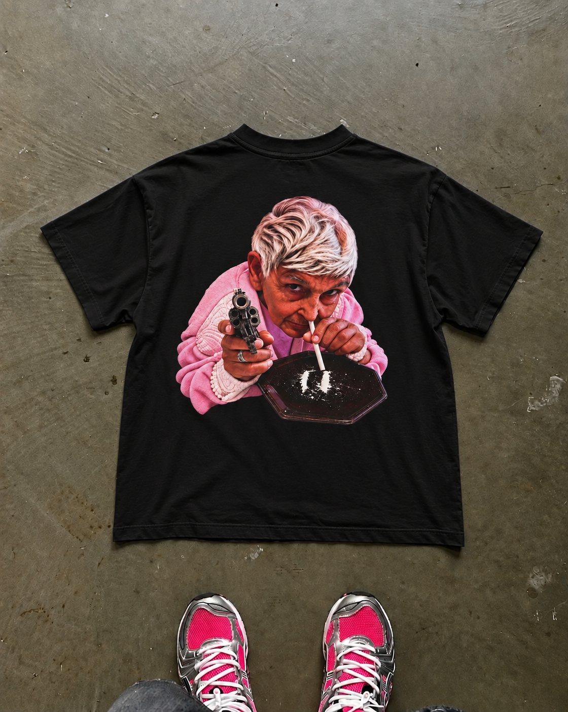 Bad Granny negra — en el suelo
